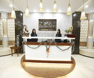 https://imgcld.yatra.com/ytimages/image/upload/t_hotel_yatra_city_desktop/v1496816775/Hotel/New Delhi/00087367/Overview_JFcRKW.jpg